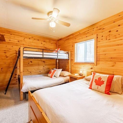 Апартаменты На Островского 9 Algonquin Highlands Экстерьер фото
