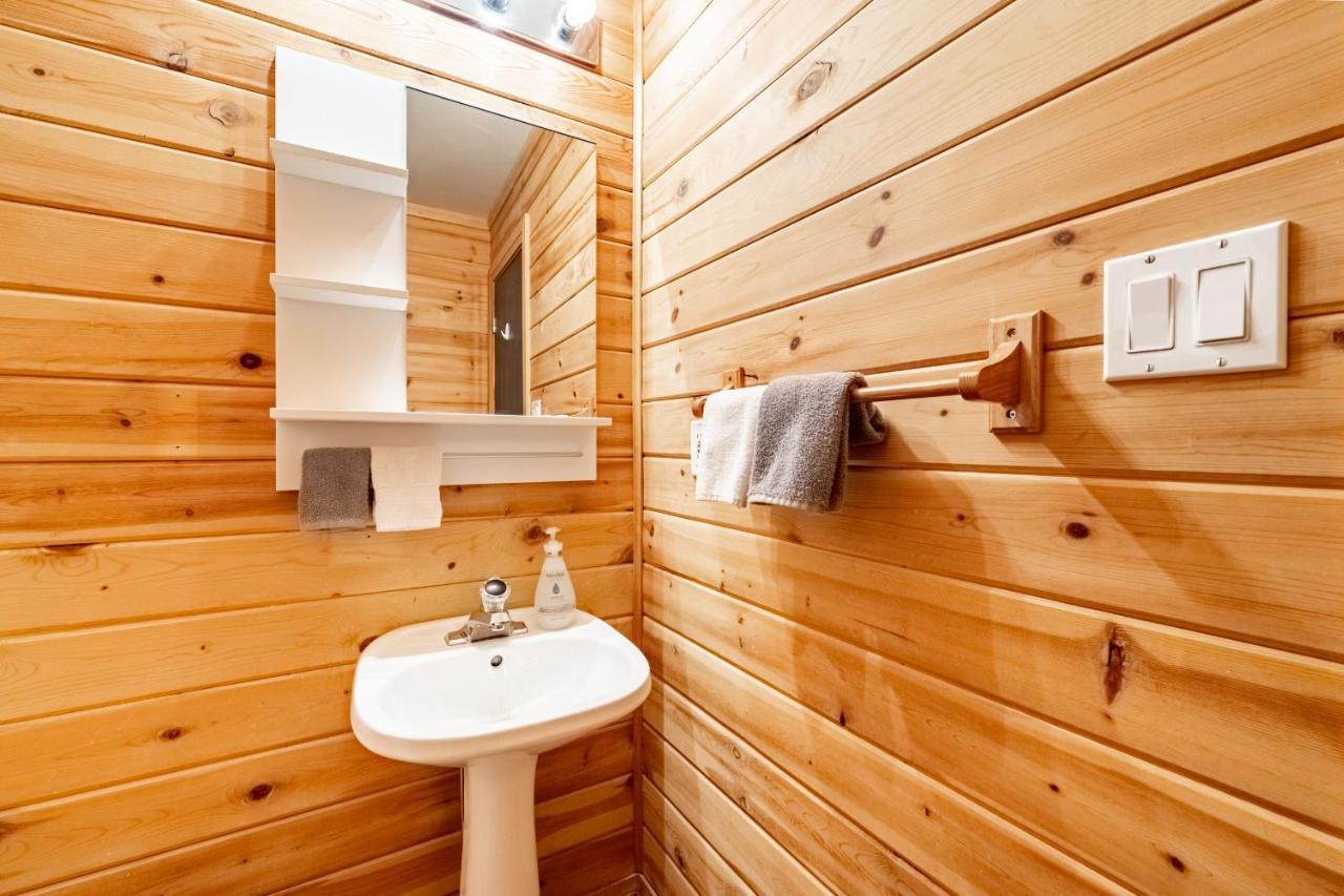 Апартаменты На Островского 9 Algonquin Highlands Экстерьер фото