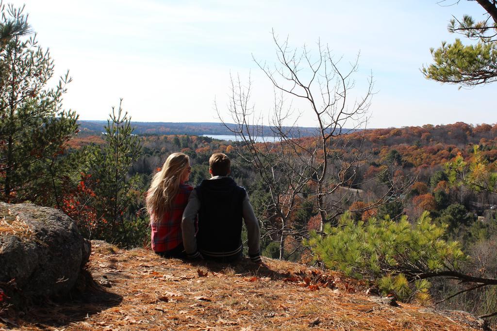 Апартаменты На Островского 9 Algonquin Highlands Экстерьер фото