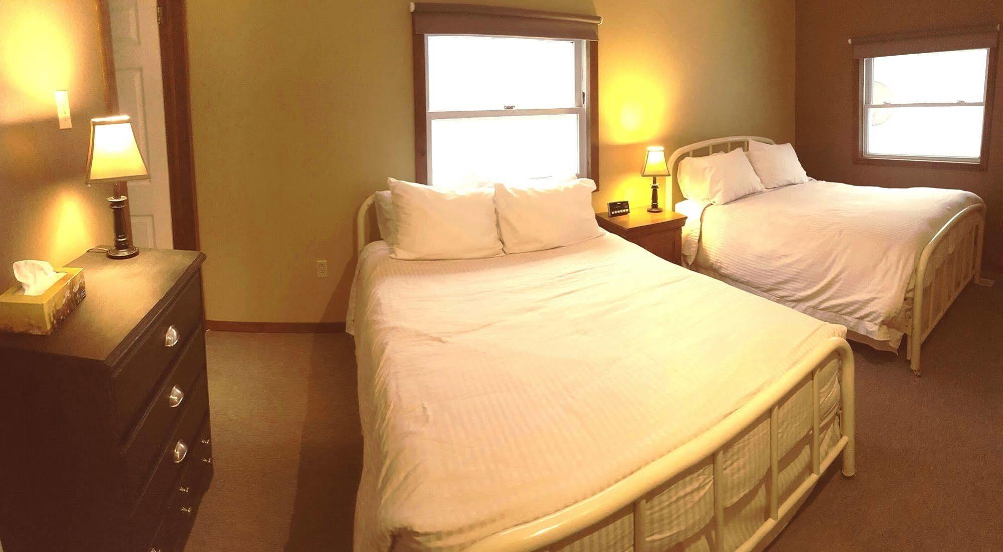 Апартаменты На Островского 9 Algonquin Highlands Экстерьер фото